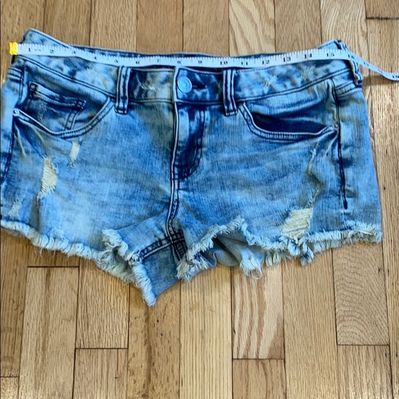 Express Acid Wash Jean Shorts - Picture 5 of 7